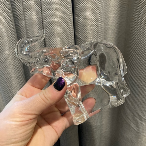 SOLD Glass Elephant Statue - Good Luck Elephant - Glass Elephant Figurine - Picture 5 of 12